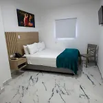 Hotel Serenity Inn